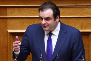 Πιερρακάκης για Πολυτεχνείο: Η ελευθερία κερδίζεται με γενναιότητα και διατηρείται με ευθύνη