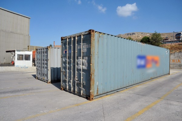 "Τσάκωσαν" 25 εκατομμύρια λαθραία τσιγάρα στο λιμάνι του Πειραιά