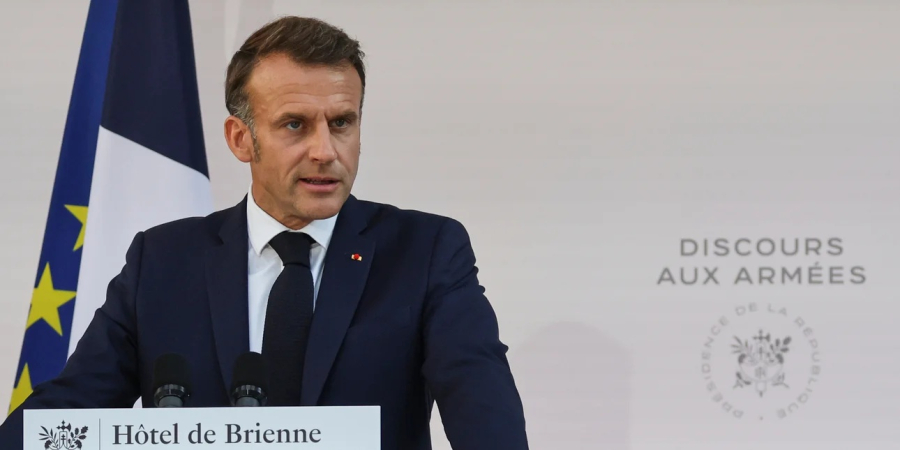 Μακρόν: H ελευθερία ποτέ δεν απειλήθηκε τόσο πολύ μετά το 1945