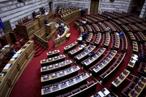 Αγρια κόντρα ΣΥΡΙΖΑ - ΝΔ για την Συνταγματική Αναθεώρηση: Κόλπα για την εκλογή του ΠτΔ και τις πρόωρες εκλογές