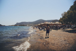 Κορονοϊός: Κάτοικος νησιού προσέφυγε στο ΣτΕ για την απαγόρευση κολύμβησης