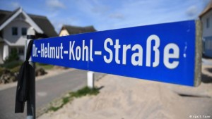 Γερμανία: Οι δρόμοι «Χέλμουτ Κολ» διχάζουν