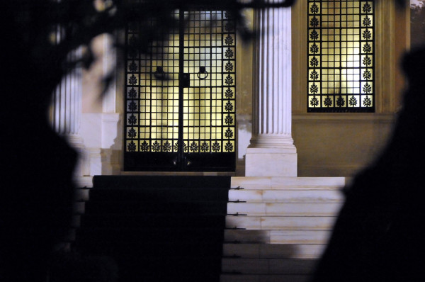 Κυβερνητικές πηγές: Απαράδεκτο και προσβλητικό ο Κωσταράκος να δημιουργεί εντυπώσεις στο προσφυγικό