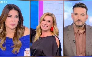 Το σχόλιο της Χατζίδου για την Καραβάτου – Η αντίδραση του Τσουρού (Βίντεο)