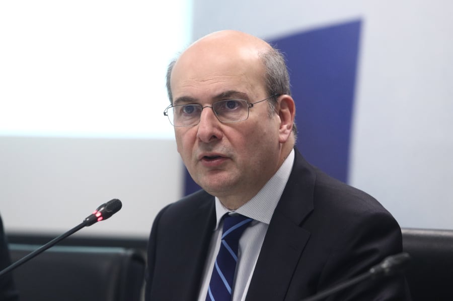 Κωστής Χατζηδάκης: Περιορισμένες οι επιπτώσεις στην οικονομία αν υπάρξει εκεχειρία στη Μέση Ανατολή