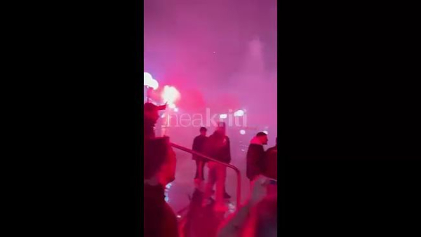 «Ανάψανε φωτιά και μεγαλώνει...» - Αναχώρησαν για Βόλο οι οπαδοί του ΟΦΗ (Βίντεο)