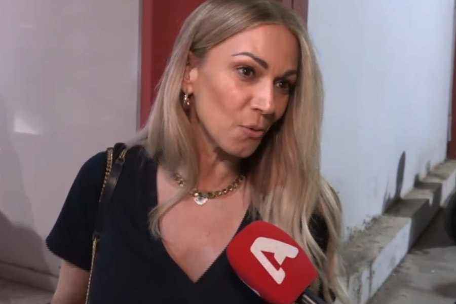 Έλλη Κοκκίνου: «Στεναχωρήθηκα που δεν με κάλεσαν στη συναυλία για τον Βασίλη Καρρά»