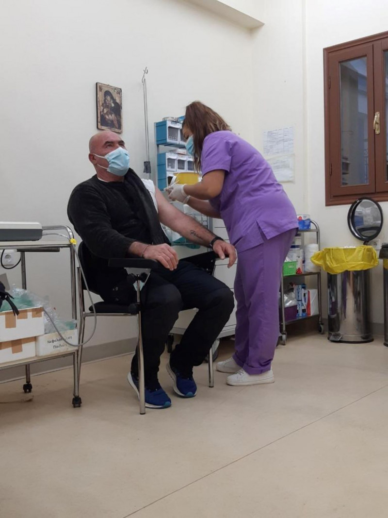 Handelsblatt: Αναλυτής προτείνει το μοντέλο ελληνικών covid-free νησιών ως πρότυπο για τη Μεσόγειο