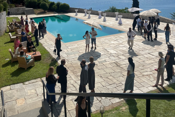 «Να μ’ Αγαπάς»: Οι δηλώσεις των πρωταγωνιστών της νέας καθημερινής σειράς του Alpha (Βίντεο)