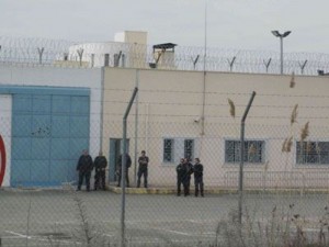 Προσφορά ρούχων και ειδών προσωπικής υγιεινής, στους κρατούμενους των φυλακών Γρεβενών