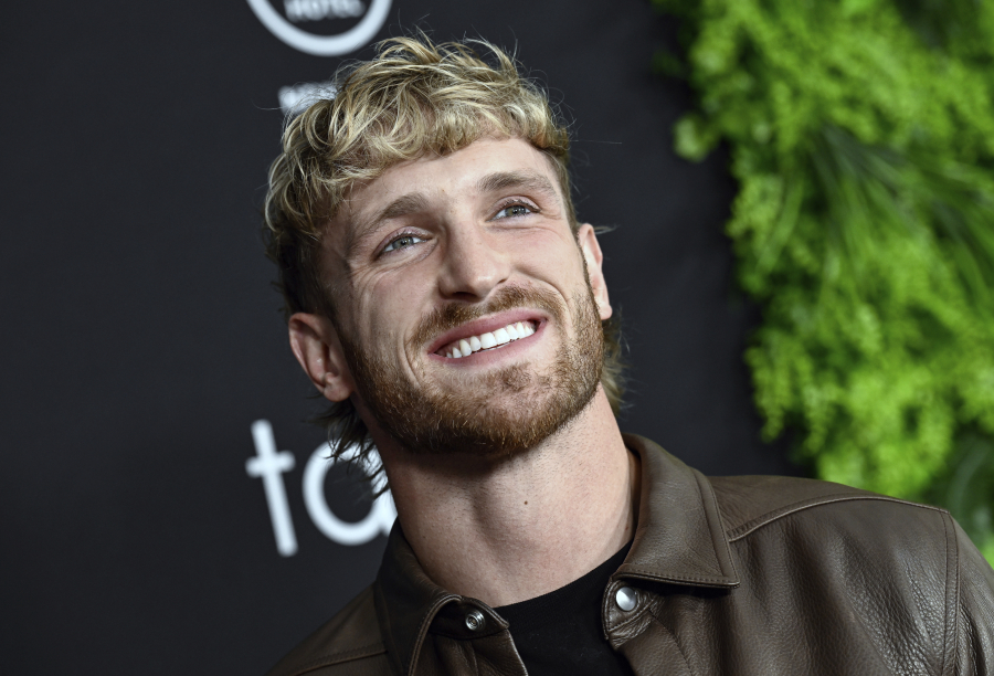 «Εντελώς τρελό»: YouTuber πουλά σπάνια κάρτα Pokemon έναντι 16 εκατ. δολαρίων