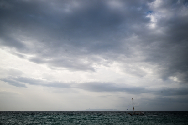 Καιρός σήμερα: Κύμα κακοκαιρίας με ισχυρές βροχές - καταιγίδες και θυελλώδεις ανέμους