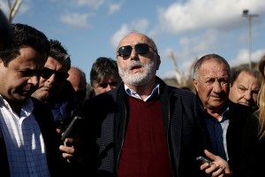 Κουρουμπλής: Παραδώσαμε πιο καθαρές από ποτέ τις παραλίες