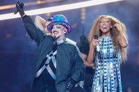 Eurovision: Ο «Superstar» Boy George ανέβηκε στη σκηνή και ήταν εξαιρετικός (Βίντεο)
