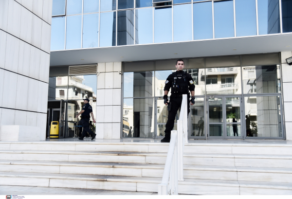 Παρέμβαση Αρείου Πάγου για επίθεση γονέα σε εκπαιδευτικούς στα Καλύβια