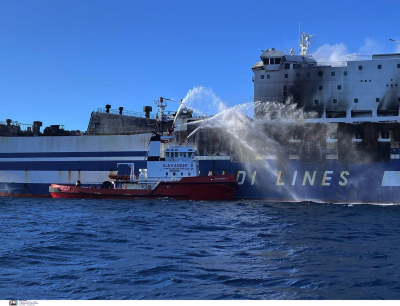 Φωτιά στο πλοίο: Βίντεο ντοκουμέντο από την εκκένωση του Euroferry Olympia – Λιγοστεύουν οι ελπίδες για τους 12 αγνοούμενους