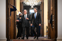 «Δώρα» Τασούλα στην εκλογική του περιφέρεια την τελευταία μέρα της θητείας του