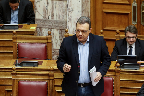 Φάμελλος: Δεν θέλουμε στο εξωτερικό την εικόνα μιας χώρας που κρύβει τιμολόγια σε υπόγεια πίσω από γυψοσανίδες