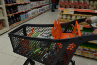 Tax Windfall from Soaring Prices Leaves Greek Households Struggling