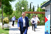 Τσίπρας σε ΠΑΣΟΚ: Τσακωθείτε... μόνοι σας