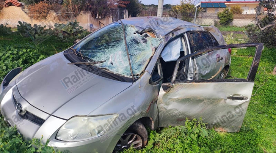 Τροχαίο σοκ στα σύνορα Ραφήνας με Αρτέμιδα: Τούμπαρε ΙΧ (video)