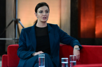 CrediaBank: Στο ταμπλό οι νέες μετοχές – Στα επόμενα βήματα αναφέρθηκε η Ελένη Βρεττού