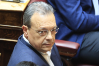Φάμελλος καλεί ΠΑΣΟΚ υπέρ Κατσέλη - «Όχι», μέσω Δουδωνή