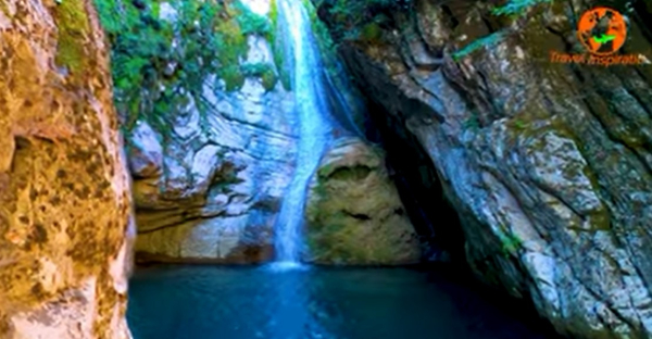 Μαύρη Σπηλιά: Διασχίζοντας το εκπληκτικό φαράγγι της Ευρυτανίας (βίντεο)