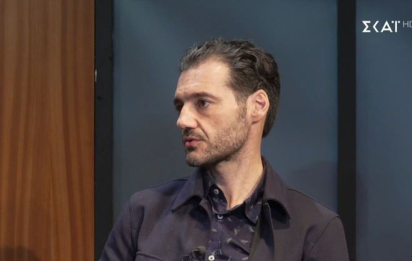 Τοκάκης για τη σειρά «50 – 50»: «Ήθελα να πετάξω τον Αχιλλέα από πάνω μου»