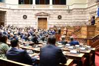 Η κυβέρνηση αντιμέτωπη με τη... «δεδηλωμένη» - Θυσιάζουν τον Αυγενάκη, «σώζεται» ο Βορίδης