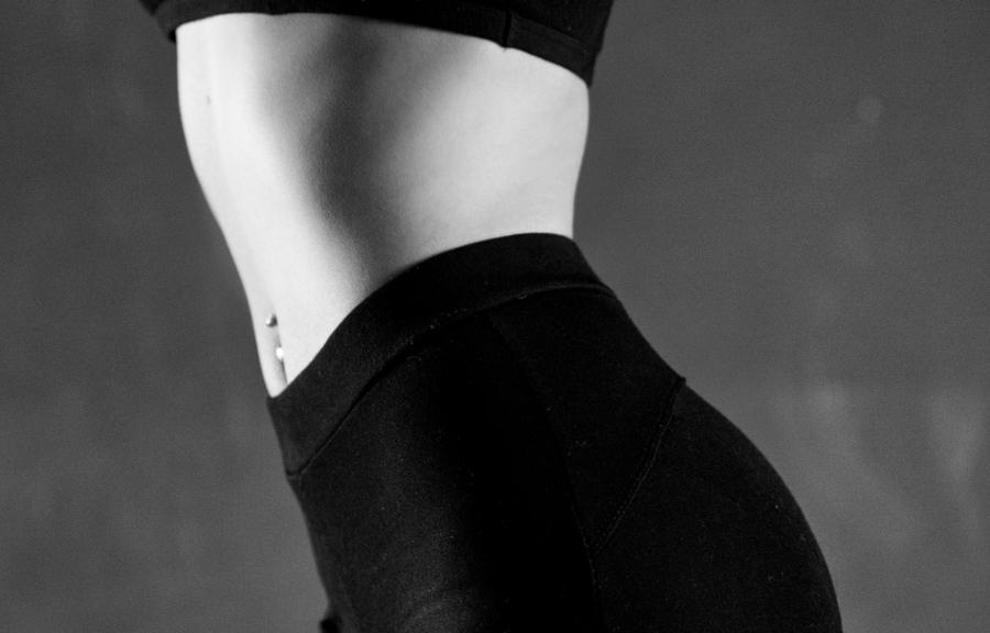 Fitness coach αποκαλύπτει τα 10 φρούτα που καίνε λίπος στην κοιλιά