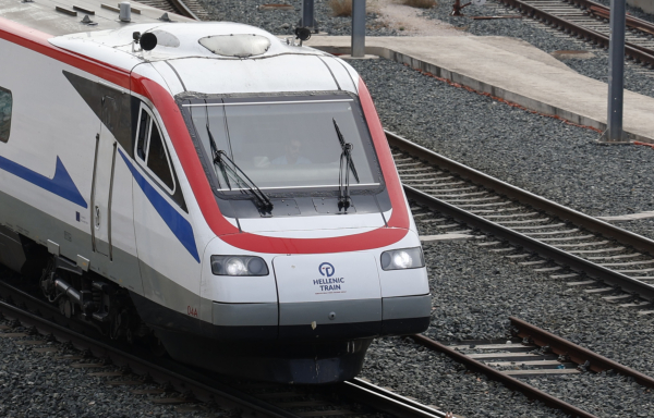 Πρόβλημα σε τρένο από Αθήνα για Θεσσαλονίκη - Αναχώρησε με καθυστέρηση δύο ωρών