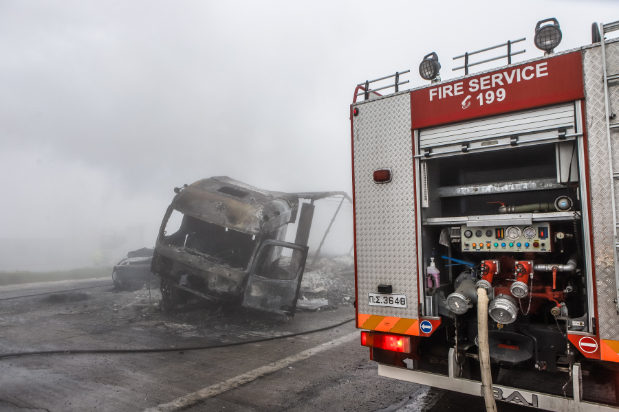 Πολύμυλος Κοζάνης: Ο οδηγός του φορτηγού έκανε live στα social media; Τι εξετάζουν οι Αρχές