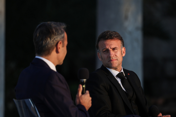 Μακρόν: «Αν απειληθεί η Ελλάδα, είμαστε εδώ» - Μητσοτάκης: «Να επενδύσουμε στην πυρηνική ενέργεια»