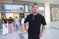 Ειρωνική ανάρτηση Πλακιά για Καρυστιανού: «Πλέον αναπνεύστε ελεύθερα, έρχεται το ΟΞΥΓΟΝΟ!»