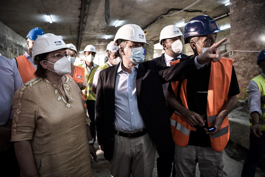 Θεσσαλονίκη: Αυτοψία Καραμανλή-Μενδώνη στο σταθμό μετρό «Βενιζέλου»