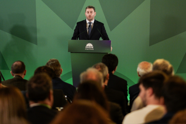 Άνω - κάτω το ΠΑΣΟΚ για τη Δικαιοσύνη