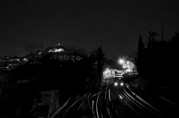 Night Heroes: Ένα βράδυ ήταν αρκετό για να ανακαλύψω την τέχνη της νυχτερινής φωτογραφίας στο Θησείο