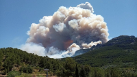 Φωτιά στην Ισπανία: Εκκενώσεις ξενοδοχείων και κατασκηνώσεων (Βίντεο)