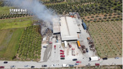Στις φλόγες εργοστάσιο στην Αργολίδα, ανυπολόγιστες καταστροφές (εικόνες & βίντεο)