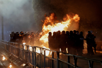 Σφοδρές συγκρούσεις μεταξύ αστυνομικών και διαδηλωτών στην Αλβανία - Ζητούν την παραίτηση του Ράμα (Βίντεο)