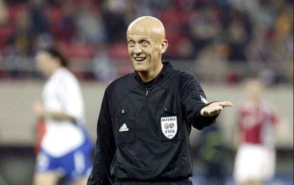 Ο Κολίνα στην Ελλάδα: Ο λόγος της παρουσίας του διαιτητή - θρύλου στη χώρα μας