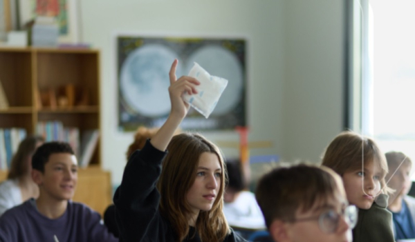 Σχολεία: Ξεκινά το πρόγραμμα για δωρεάν προϊόντα περιόδου σε όλες τις μαθήτριες από 11 ετών