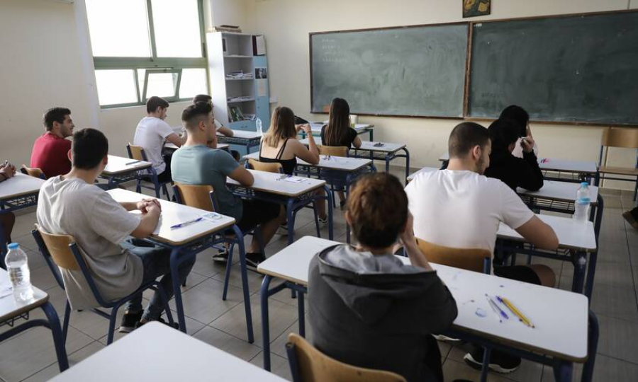 Μαθητές Γυμνασίου και Λυκείου: Το χρονοδιάγραμμα για διακοπές Πάσχα, Ευρωεκλογές και εξετάσεις