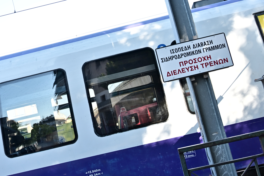 Παρολίγον νέα Τέμπη: Τρένο μπήκε σε λάθος γραμμή για 7 λεπτά - Διαψεύδει ο ΟΣΕ