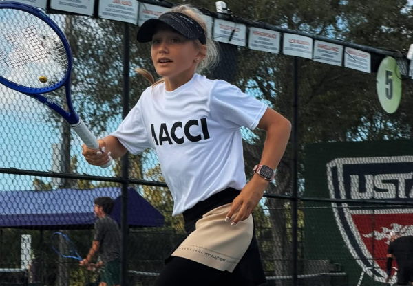 Αυτή η 9χρονη από την Ουκρανία είναι η μελλοντική «σούπερ σταρ» του τένις (Βίντεο)