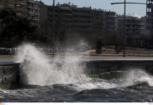 Θυελλώδεις άνεμοι 9 μποφόρ στη Θεσσαλονίκη - Συστάσεις από τον δήμο