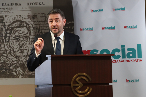 Ανδρουλάκης: Πιο κρίσιμη από ποτέ η ανάγκη για θεσμική ανασυγκρότηση