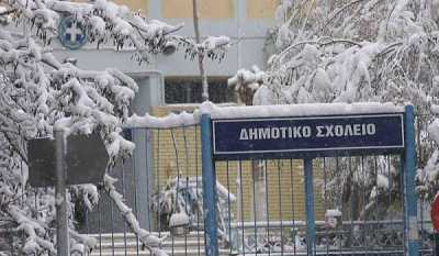 Κλειστά τα σχολεία στην Αμφίπολη λόγω χιονιού
