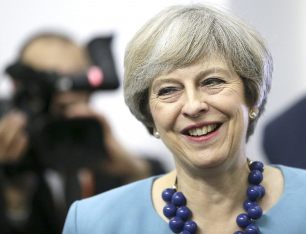 Βρετανία - Brexit: Η Μέι θα παραμείνει βουλευτής αφού αποχωρήσει από τον πρωθυπουργικό θώκο